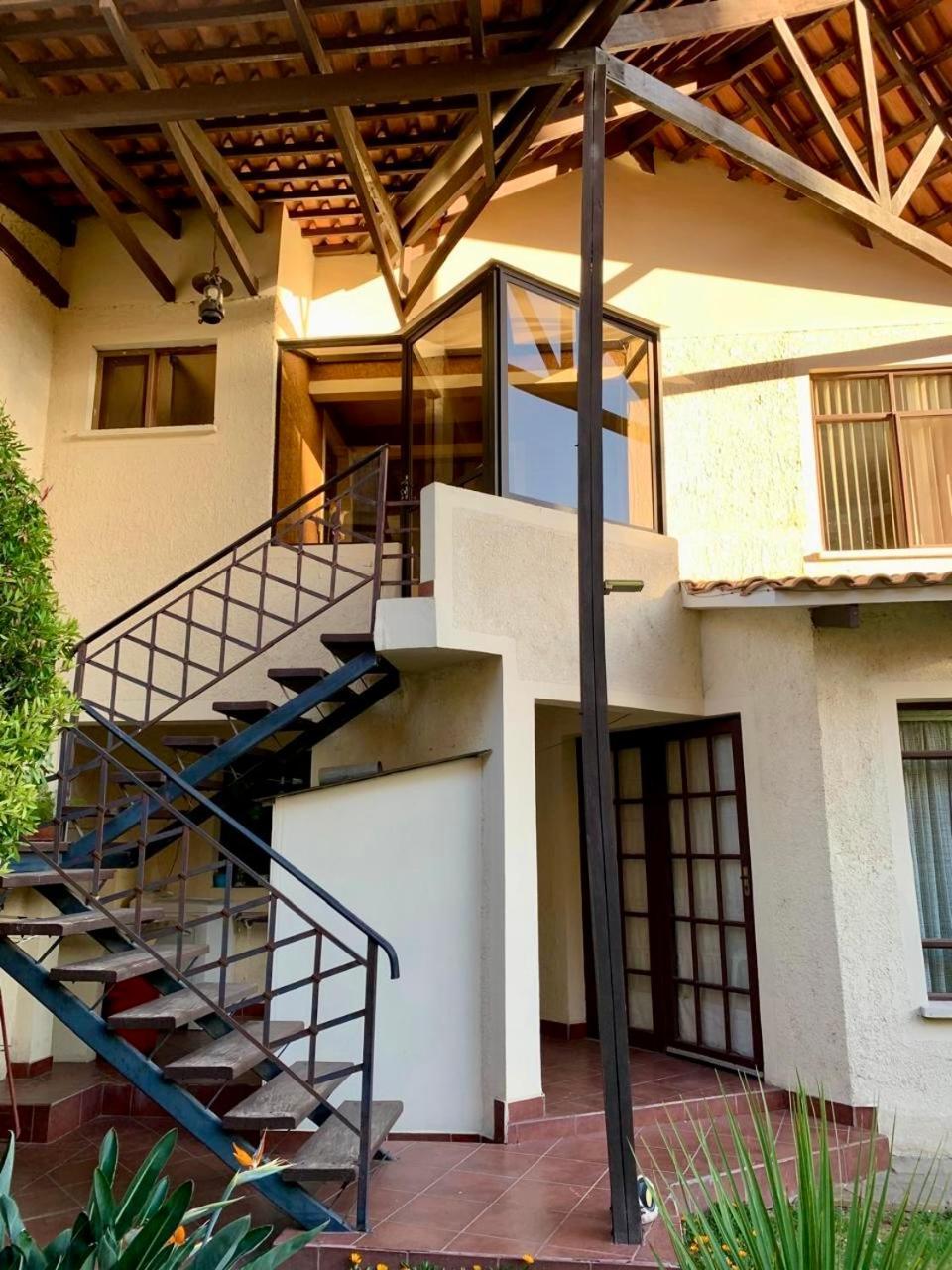 Apartamento Con Jardin Cochabamba Luaran gambar